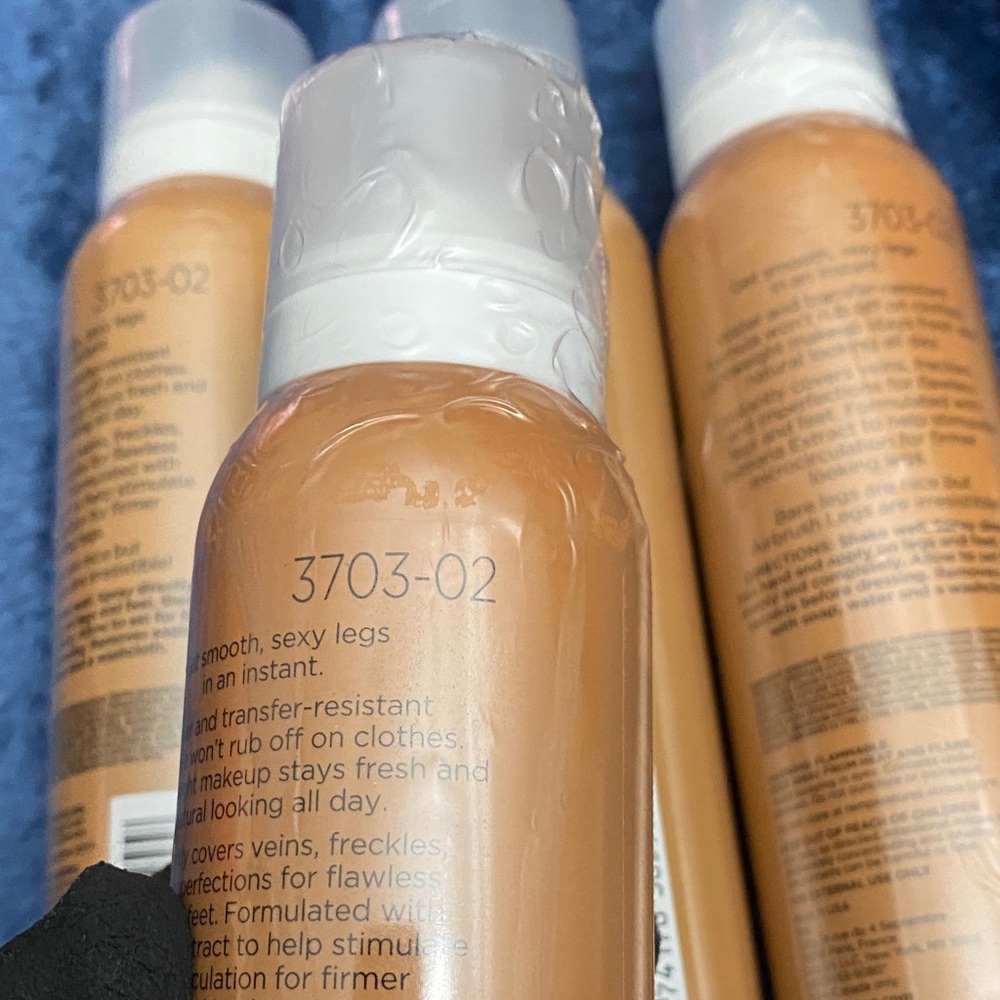 Sally Hansen Airbrush Legs Spray - Medium Glow (4.4 oz) - Medium Glow Tan - Picture 3 of 3
